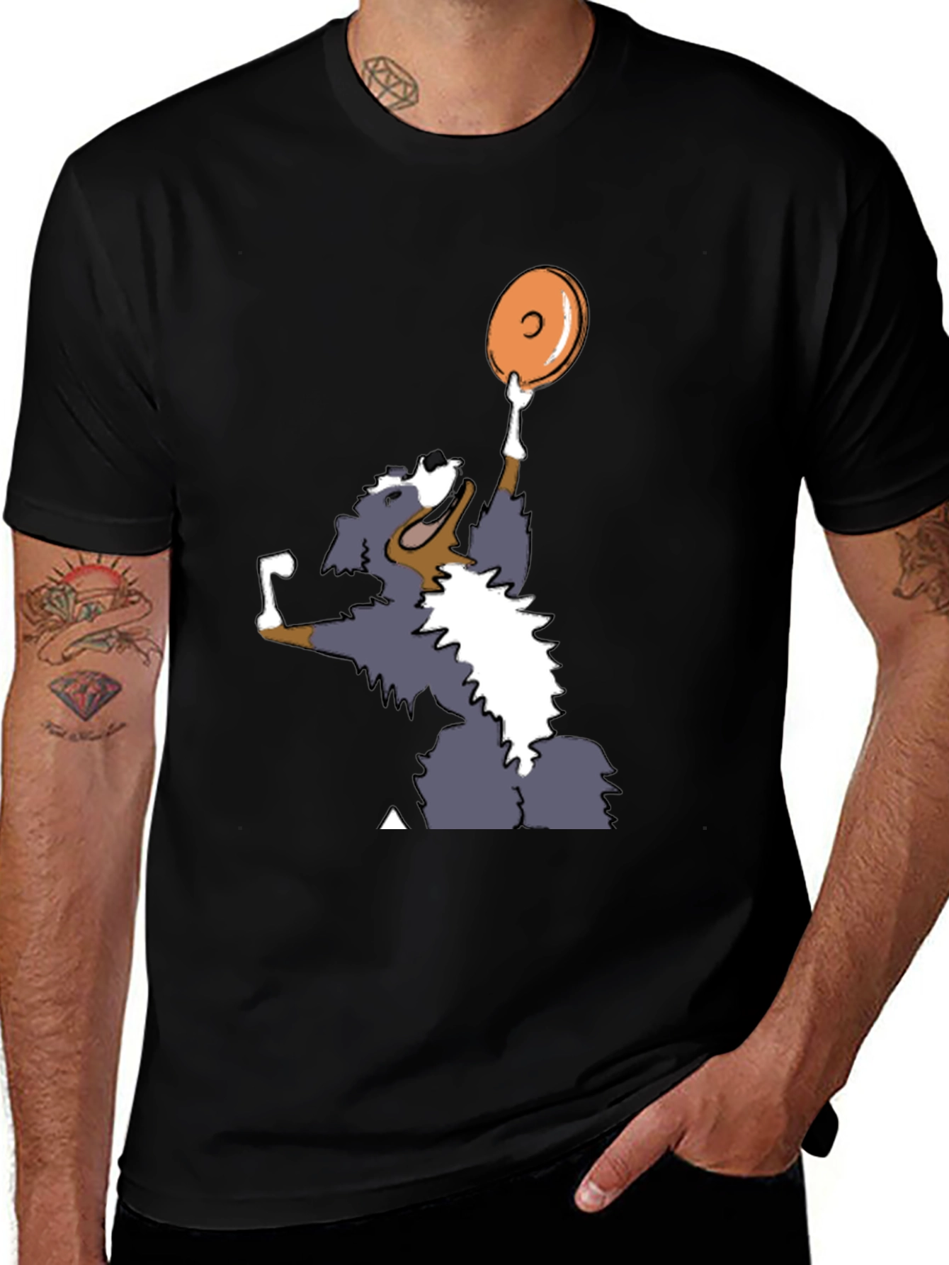 Dog Catching Disc Graphic Tee - Casual Style