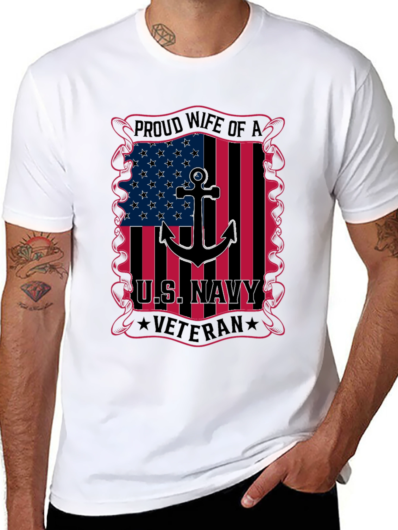 Proud Wife of a US Navy Veteran Graphic T-Shirt