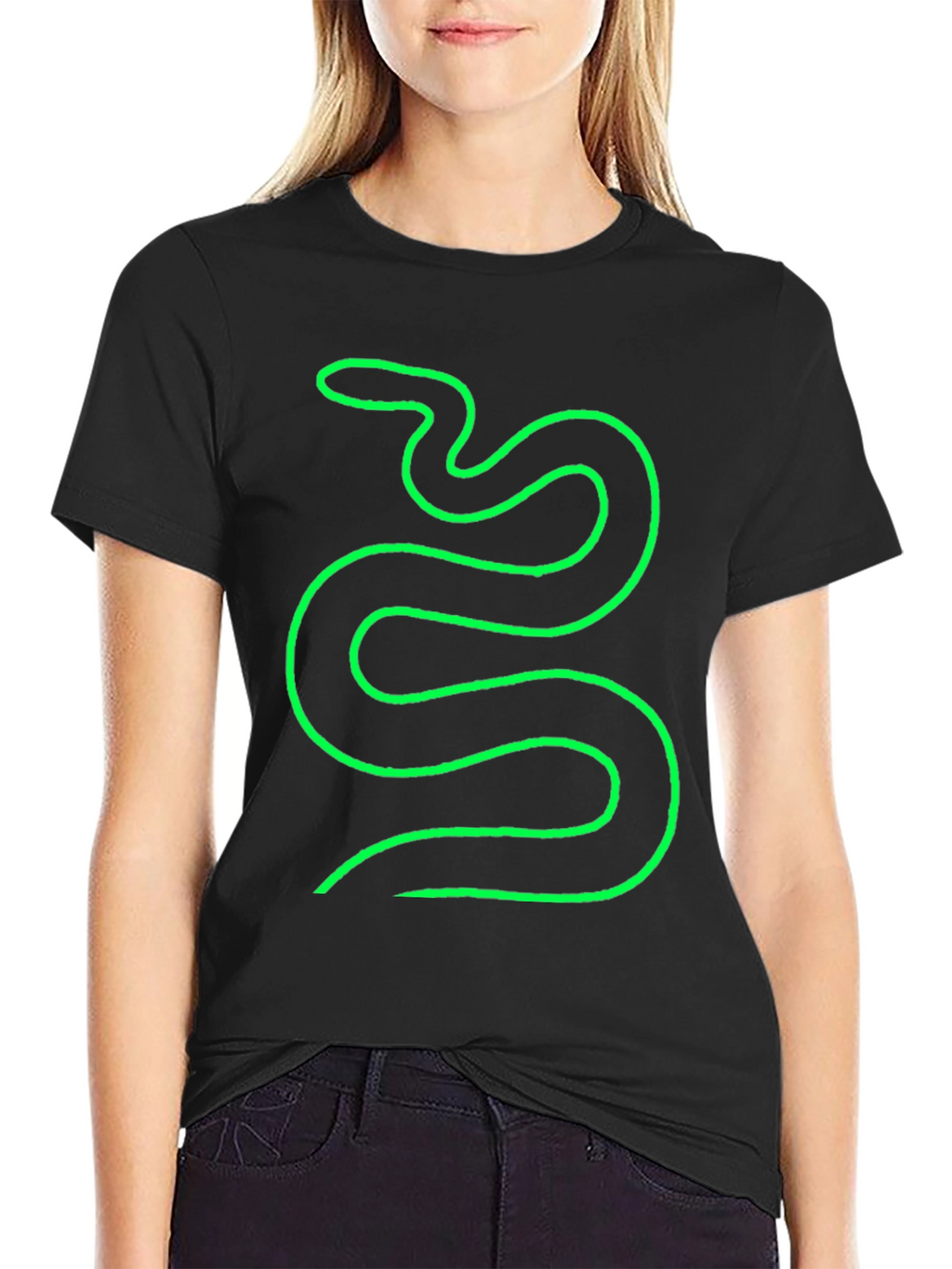 Snake Graphic T-Shirt - Trendy Minimalist Design