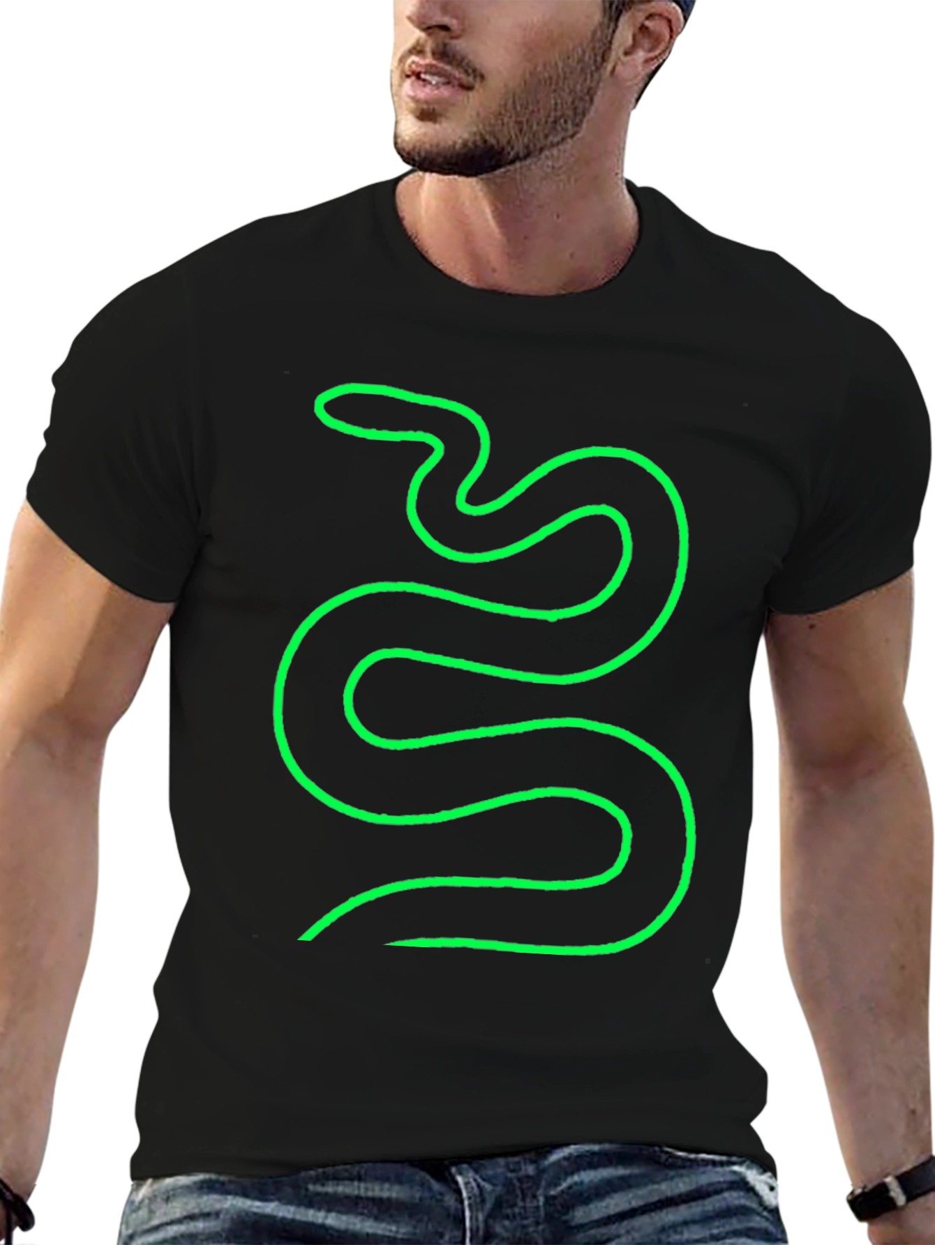 Snake Graphic T-Shirt - Trendy Minimalist Design