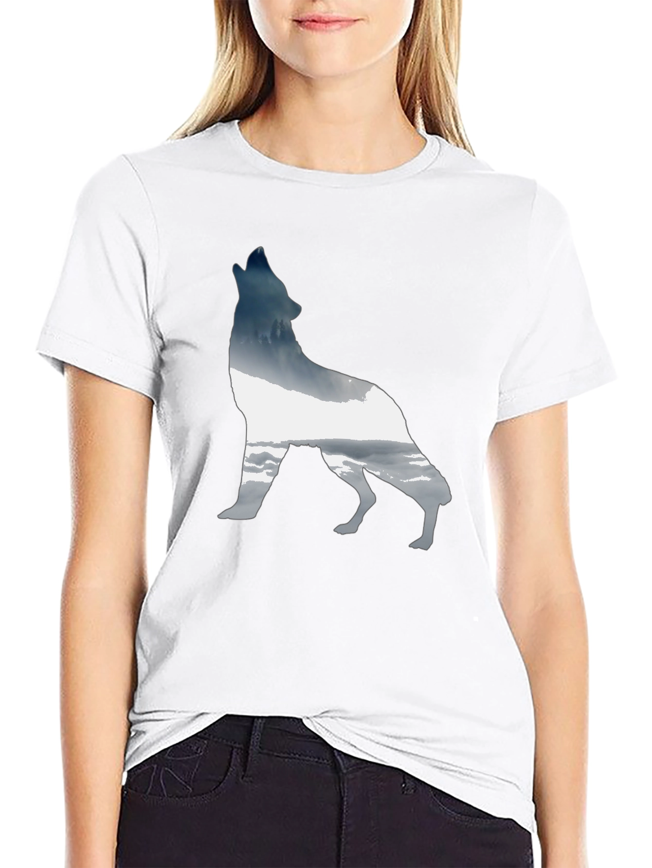 Wolf Silhouette Graphic Tee - Modern Black T-Shirt