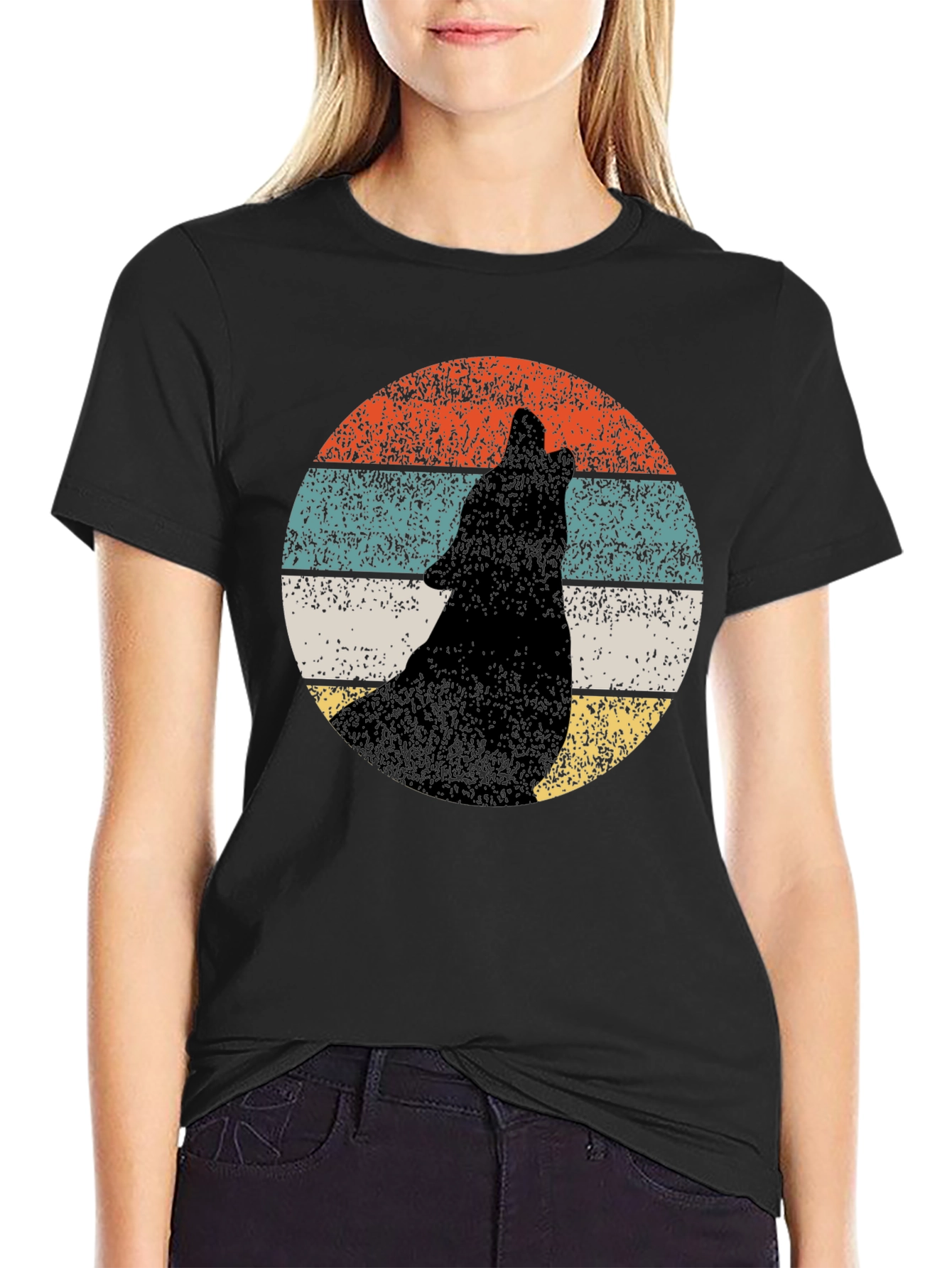Retro Wolf Howling T-Shirt - Black