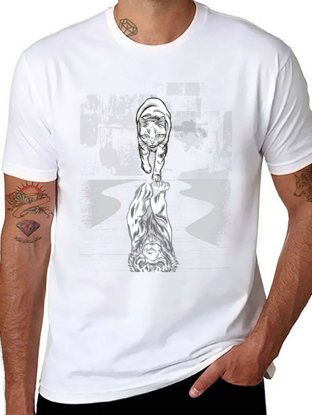 Cat Lion Reflection Graphic Tee - Black