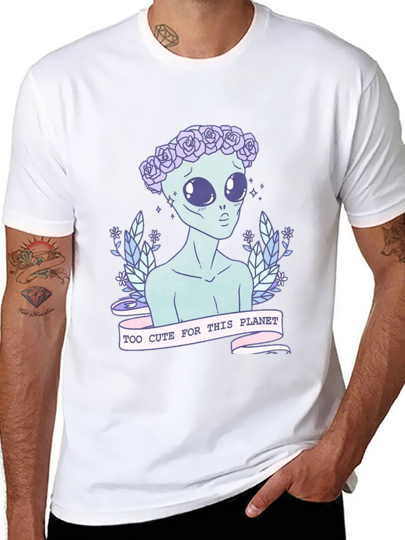 Alien Too Cute T-Shirt - Unisex Black Tee