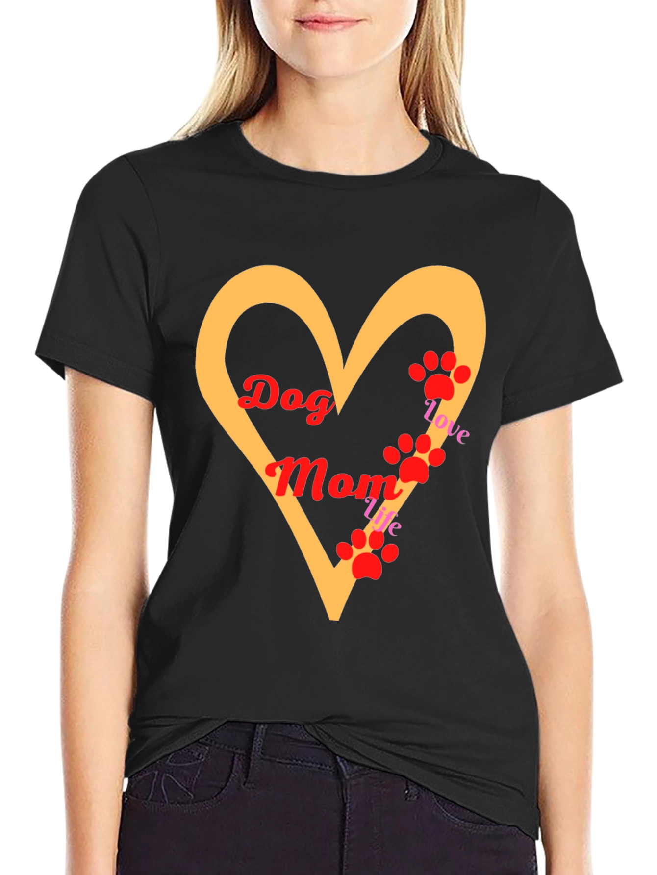Dog Mom Heart Graphic Tee - Stylish Pet Lover T-Shirt