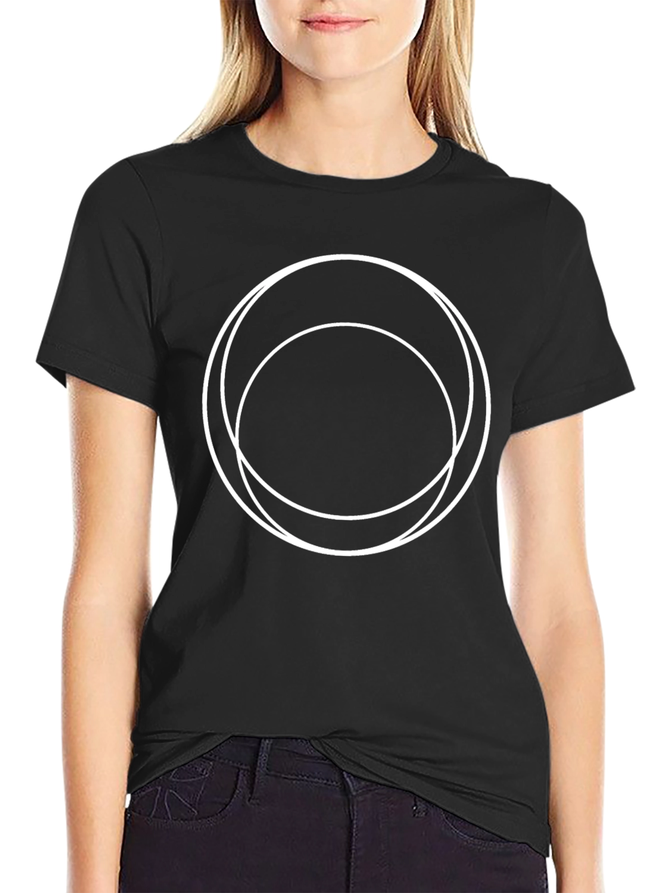 Geometric Circles Graphic Tee - Casual Comfort