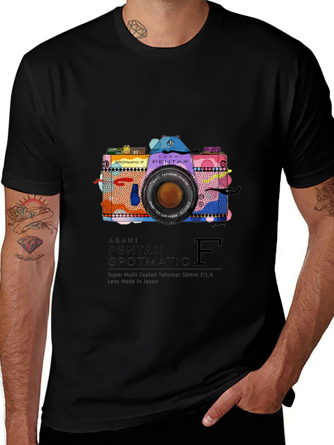 Vintage Camera Print T-Shirt - Asahi Pentax Spotmatic