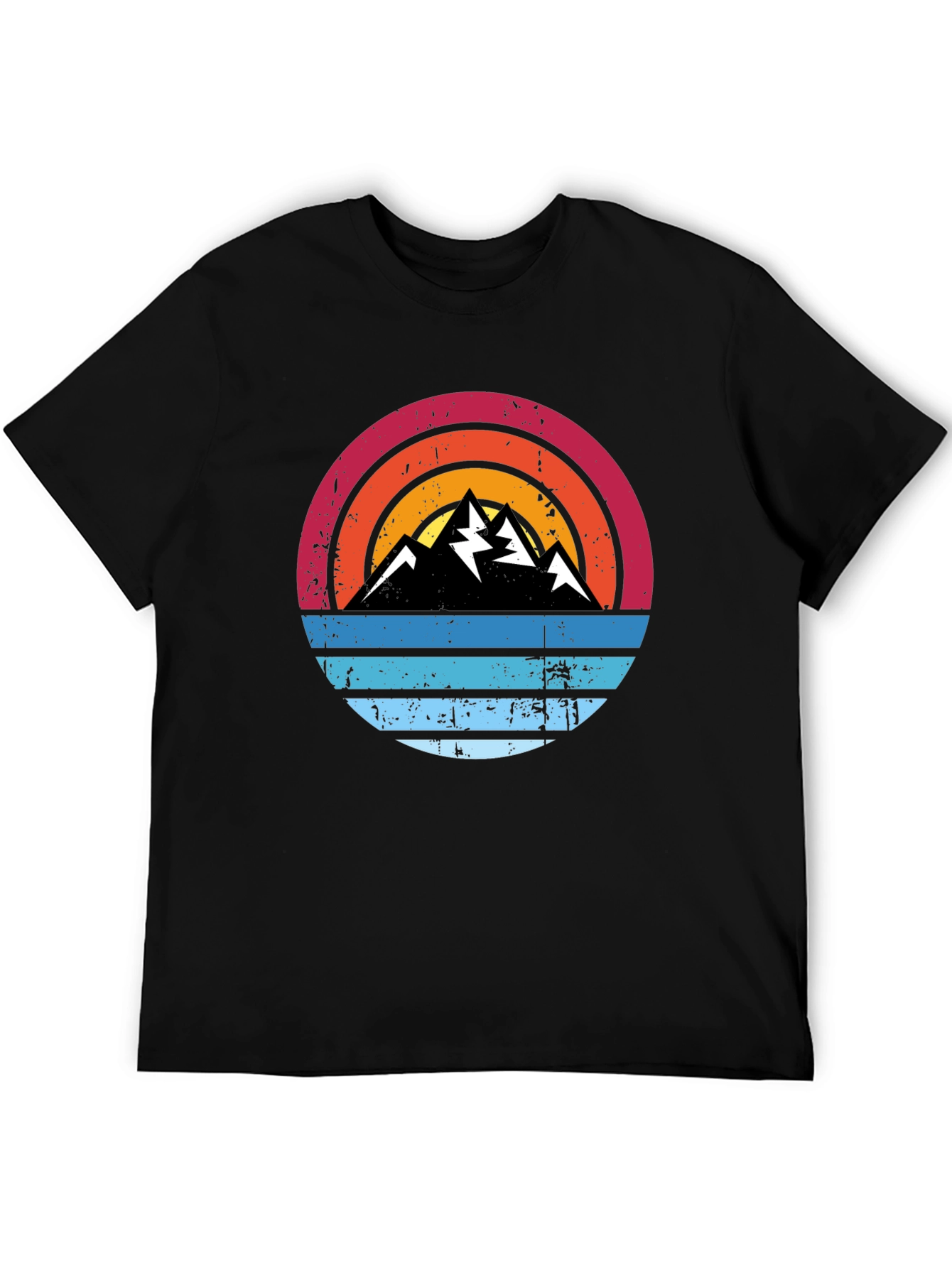 Retro Mountain Graphic Tee - Vintage Style Comfort