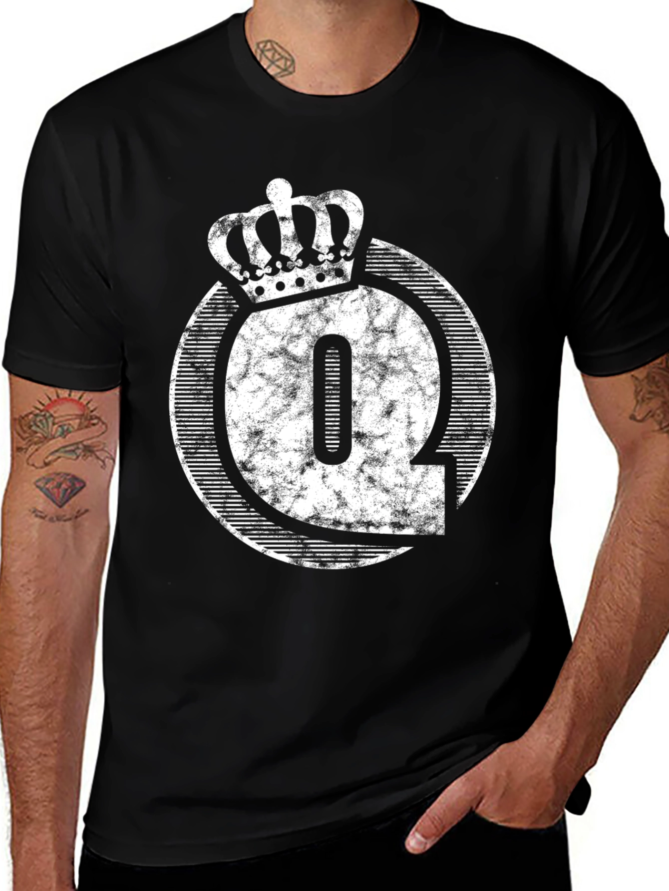 Queen Q Logo Graphic T-Shirt
