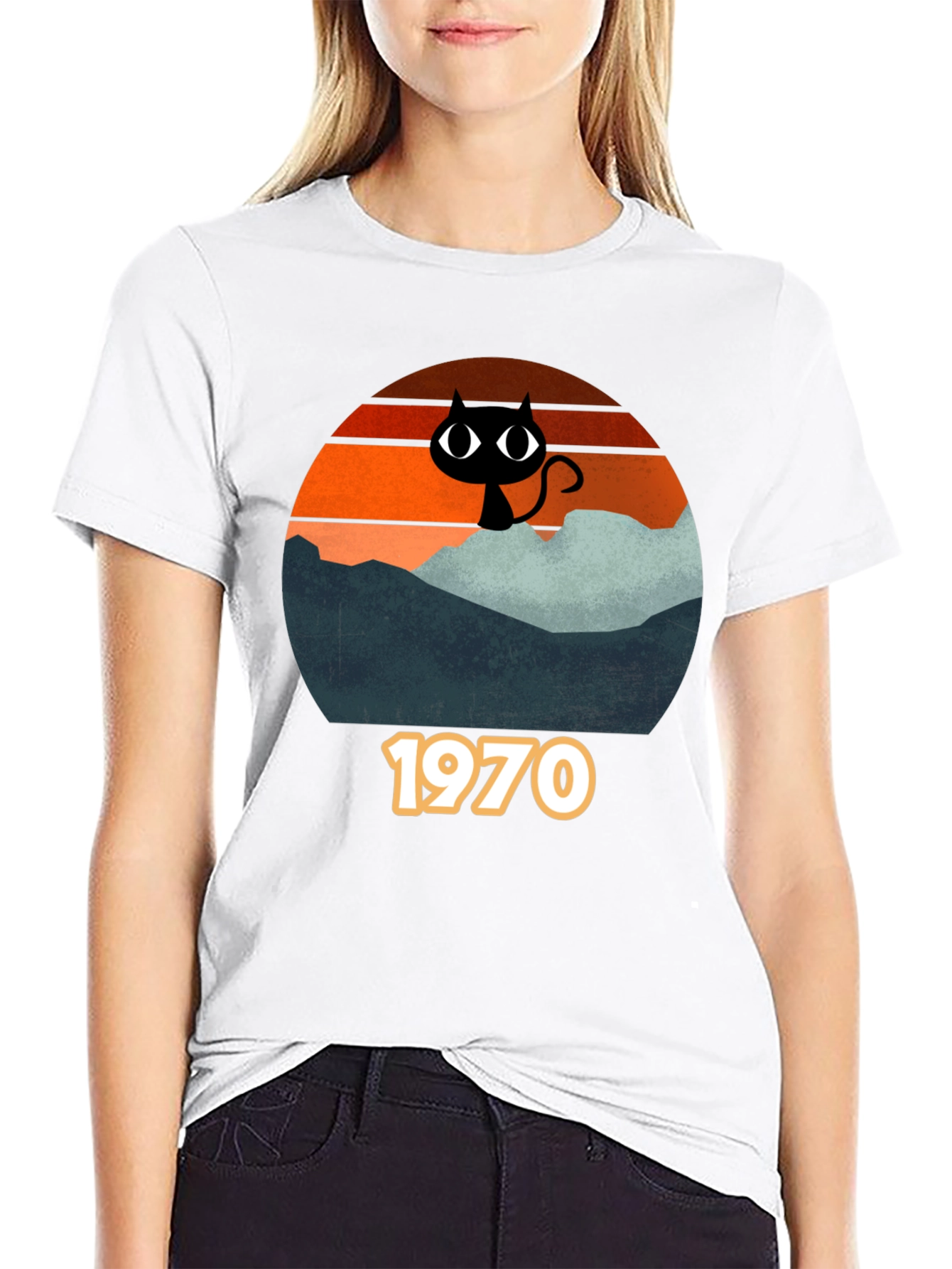 Retro 1970s Black Cat Silhouette T-Shirt