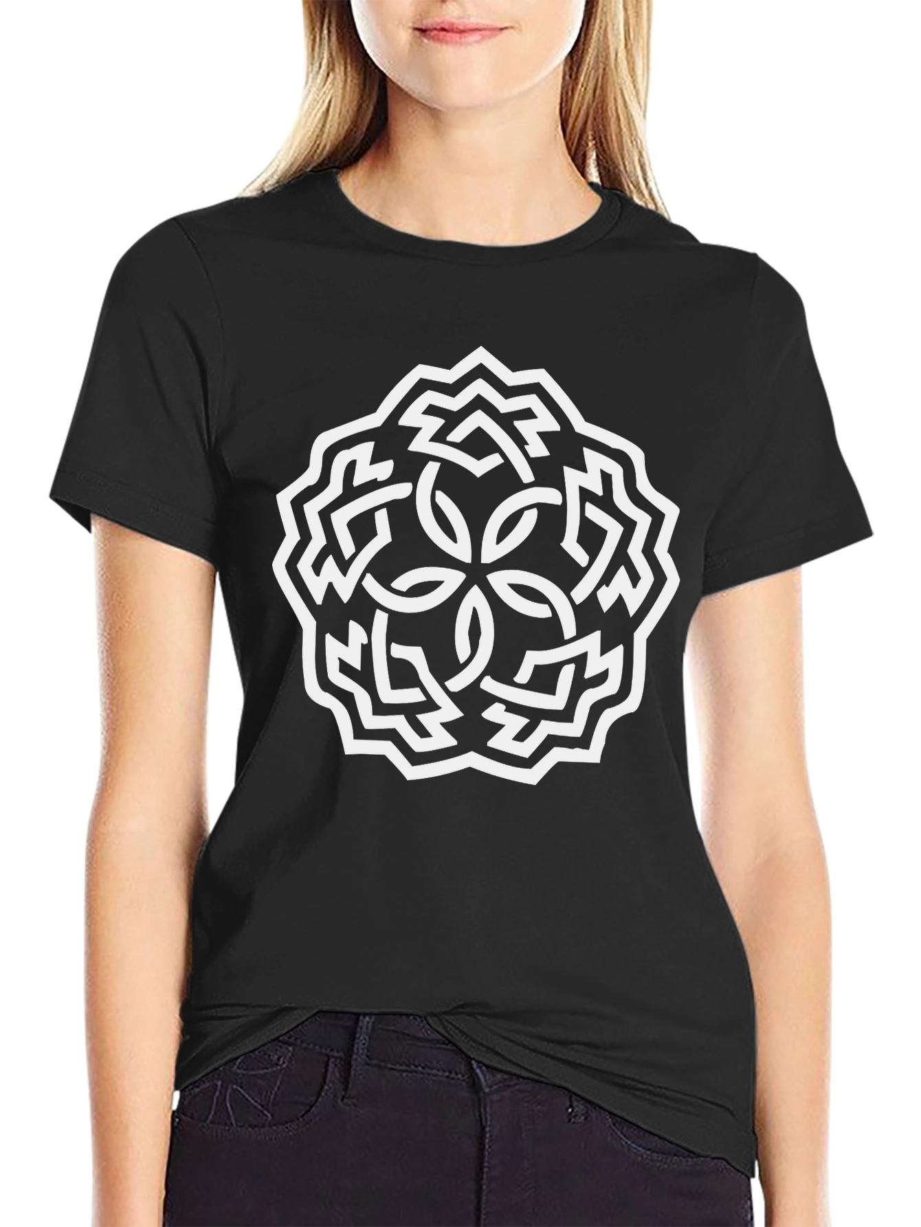 Geometric Knot Black T-Shirt - Modern Graphic Tee