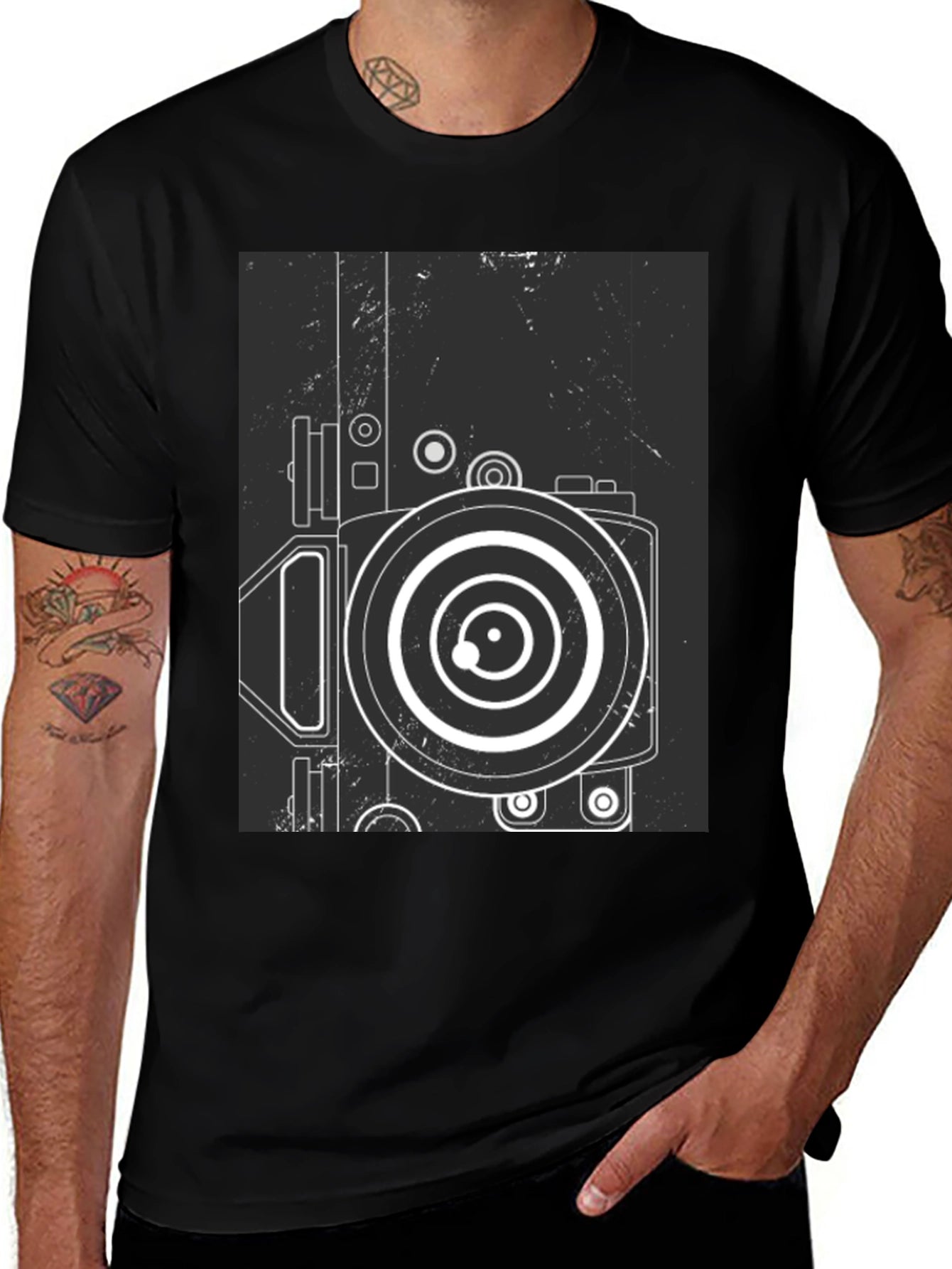 Retro Camera Graphic Tee - Modern Black T-Shirt