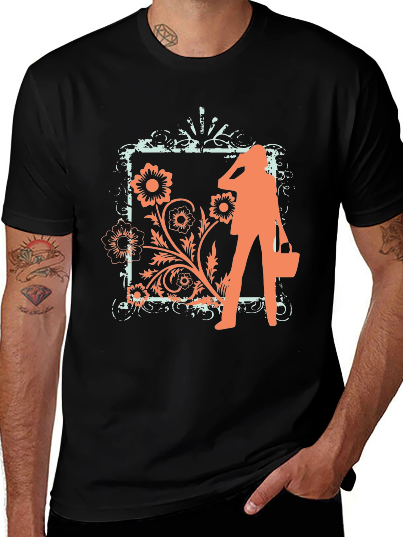 Trendy Black Tee with Fashion Floral Graphic