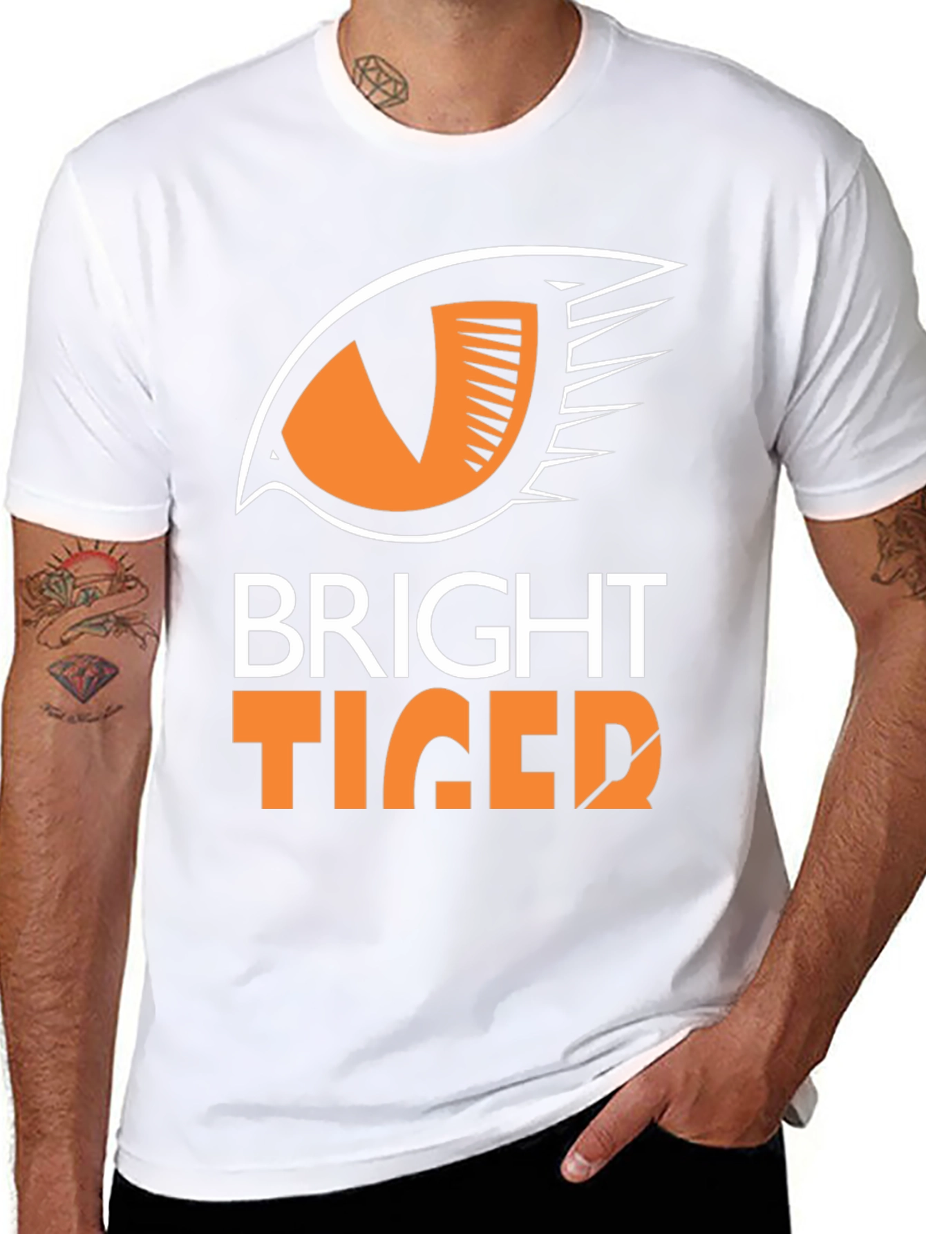 Bright Tiger Graphic Tee - Stylish Black T-Shirt