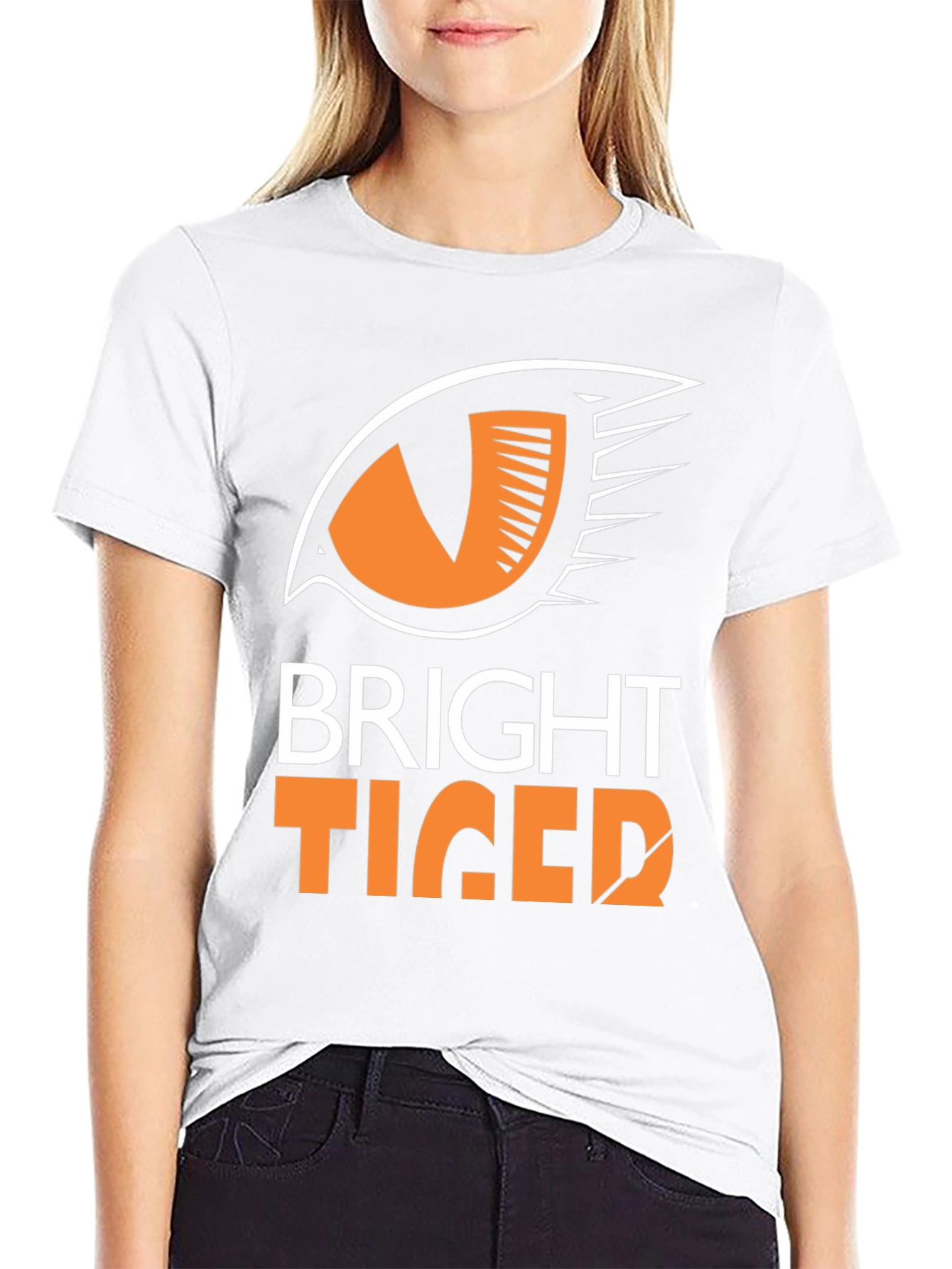 Bright Tiger Graphic Tee - Stylish Black T-Shirt