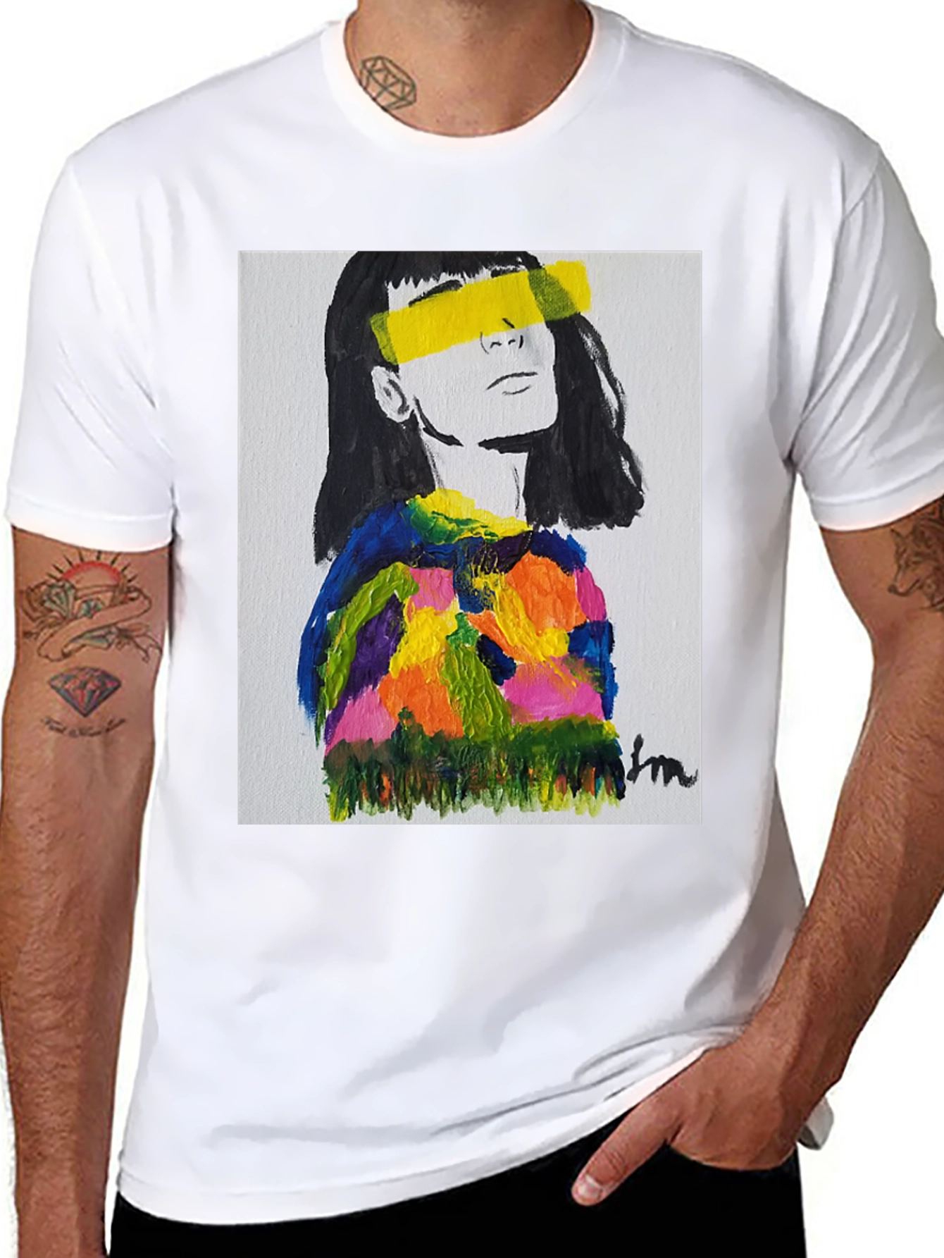 Abstract Portrait Graphic Tee - Stylish & Unique!